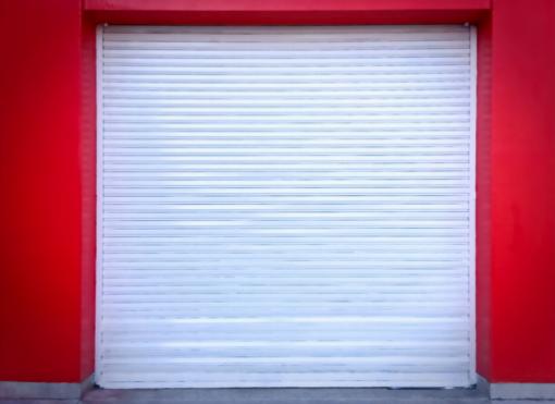 Vältä kalliita korjauksia: Kuinka vianmääritys ja korjaa oma autotallin oven avaaja