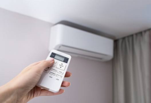 Muuta tilasi: Luovat tavat sisällyttää ikkunalliset ilmastointilaitteet kotiisi